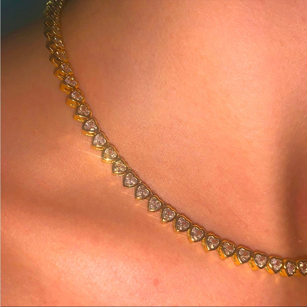 New Gold Plated Amore Bezel Heart Tennis Necklace - Picture 8 of 8